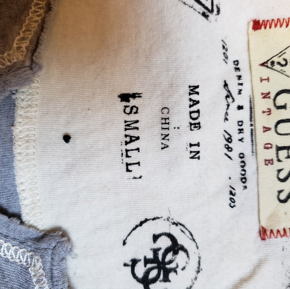 Guess Vintage long sleeve knit graphic tee shirt - Picture 2 of 3